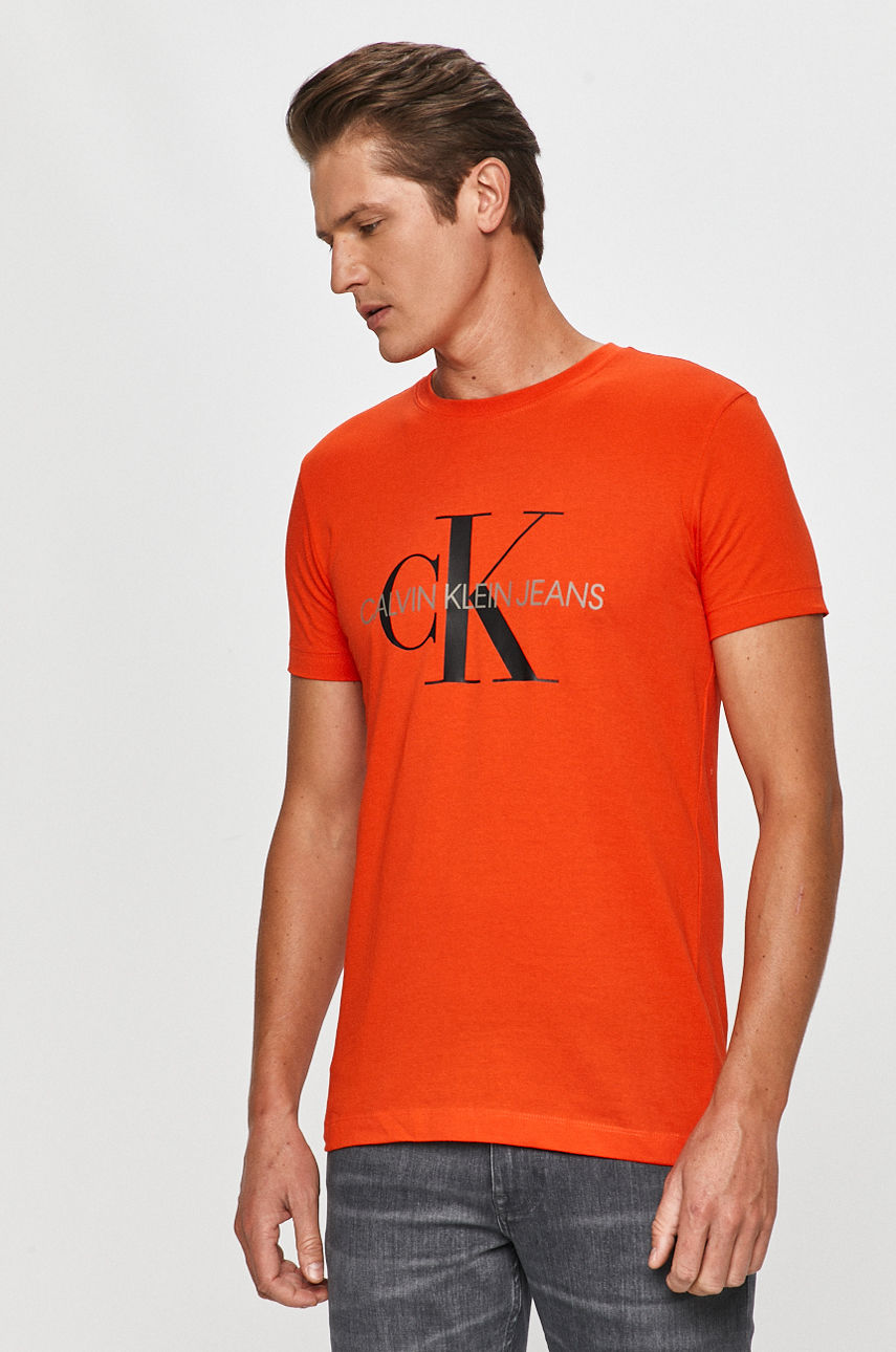 Calvin Klein Jeans - T-shirt koralowy J30J314551