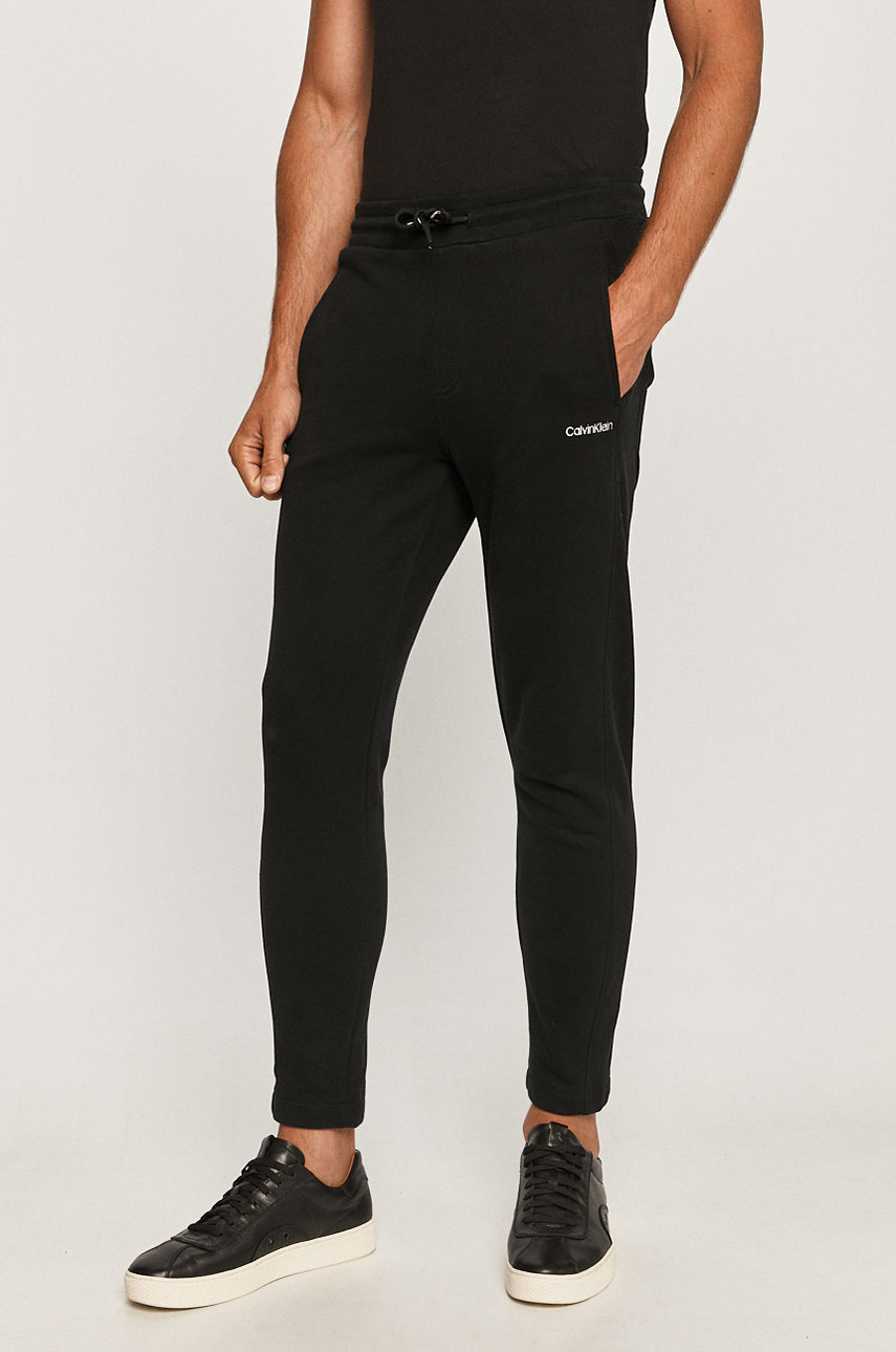 Calvin Klein - Spodnie czarny K10K105687