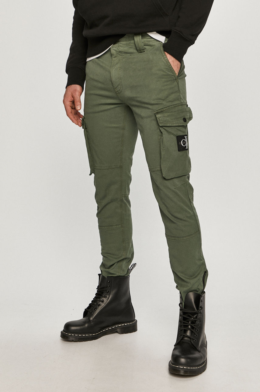 Calvin Klein Jeans - Spodnie brudny zielony J30J318325.4891