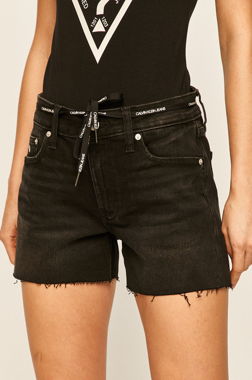 Calvin Klein Jeans - Szorty jeansowe czarny J20J213349