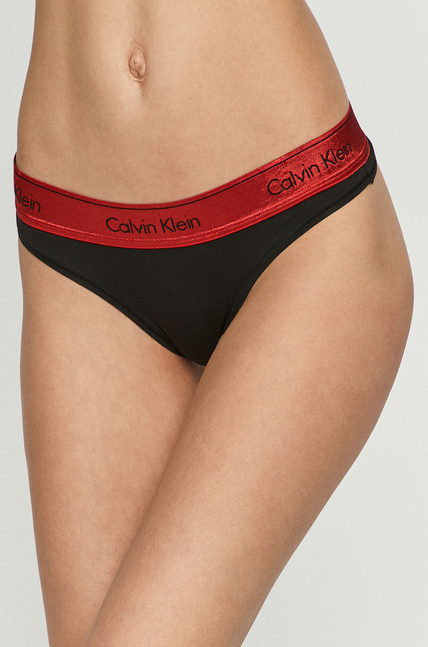 Calvin Klein Underwear - Stringi czarny 000QF6136E