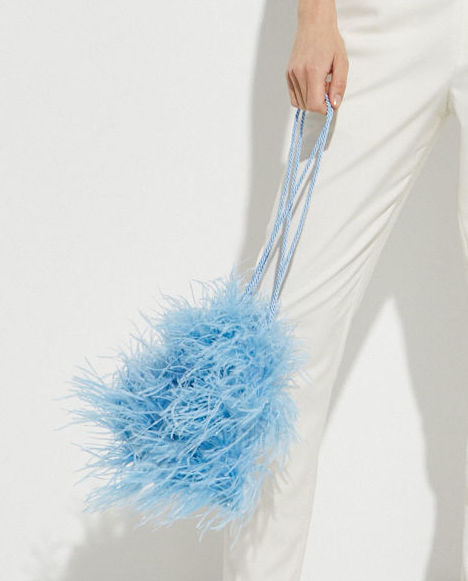 T-DRESS - Niebieska torebka ze strusich piór BFBLUE